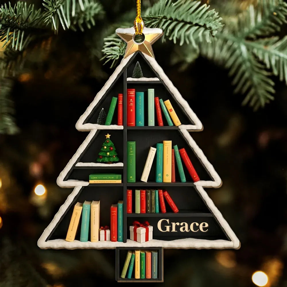Personalized Wooden Ornament Bookshelf Tree β Custom Name Christmas Wooden Ornament for Book Lovers, Cozy Holiday Decor & Unique Gift