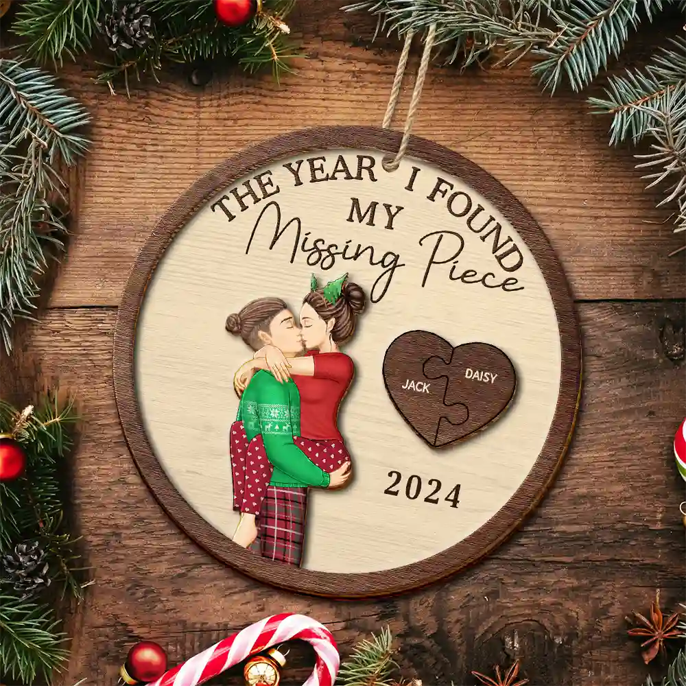 Personalized 2-Layer Wooden Ornament for Couples, Kissing Hug Design, Romantic Christmas Tree Keepsake, Unique Custom Gift