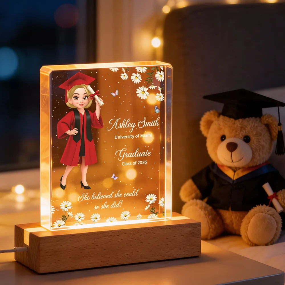 She Believed She Could Personalized LED Light Plaque, Cute Graduation Cap Design Nightstand Decor, Creative Gift