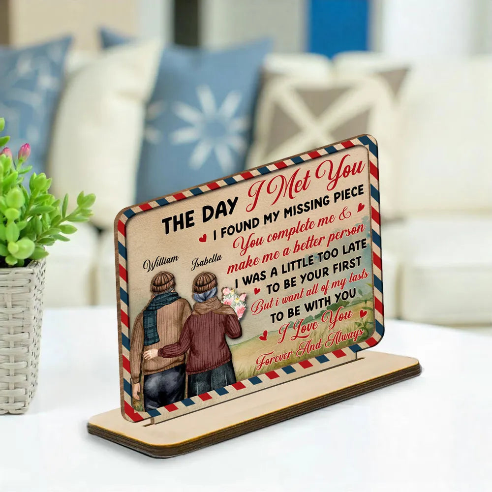 Personalized 2-Layer Wooden Plaque for Couples, Hugging Stroll Illustration, Romantic Keepsake, Unique Gift for Husband or Wife