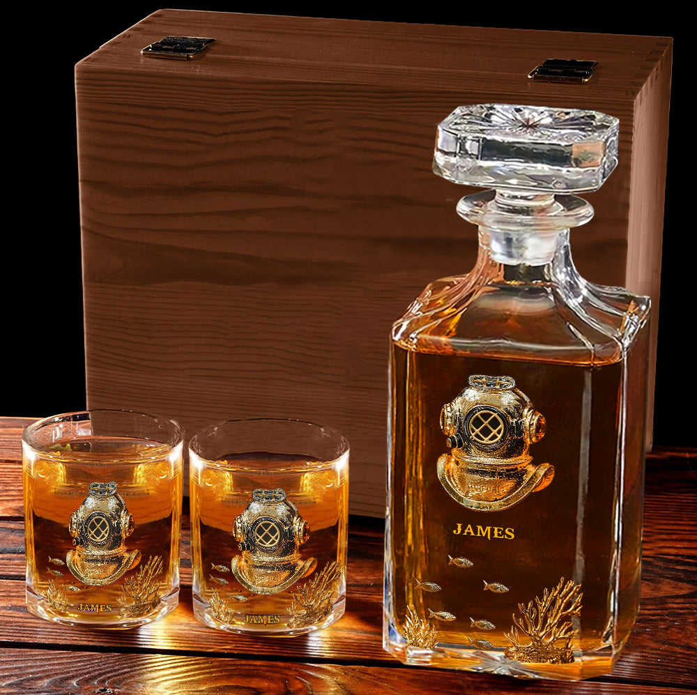 Scuba Diving Lovers Gift - Personalized Scuba Diving Whiskey Decanter Set