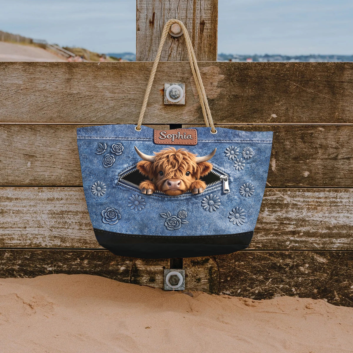 Love Highland Cows - Personalized Highland Cow Beach Bag