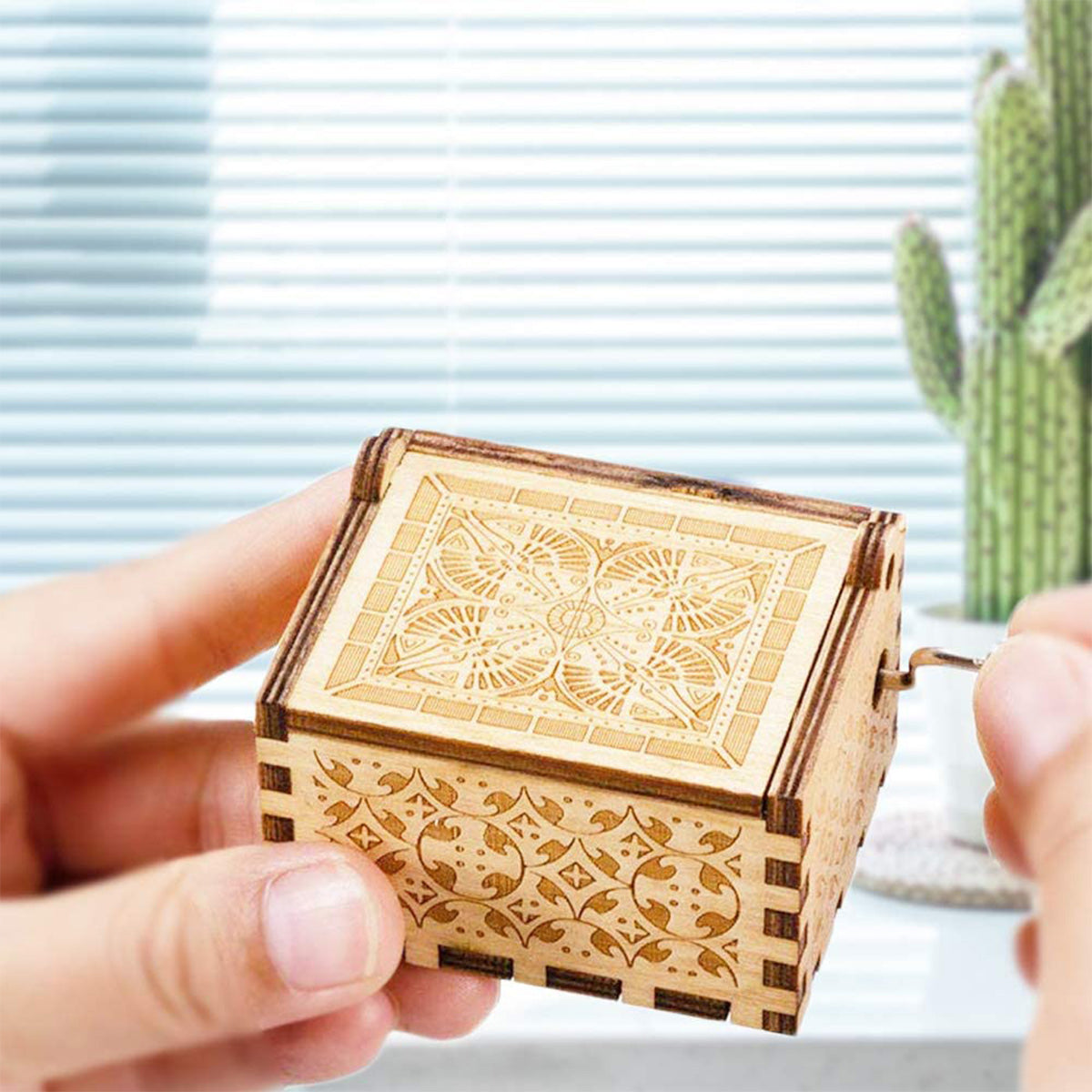 Sounds Like - Couple gift for boyfriend, girlfriend, husband, wife - Personalized Hand Crank Music Box