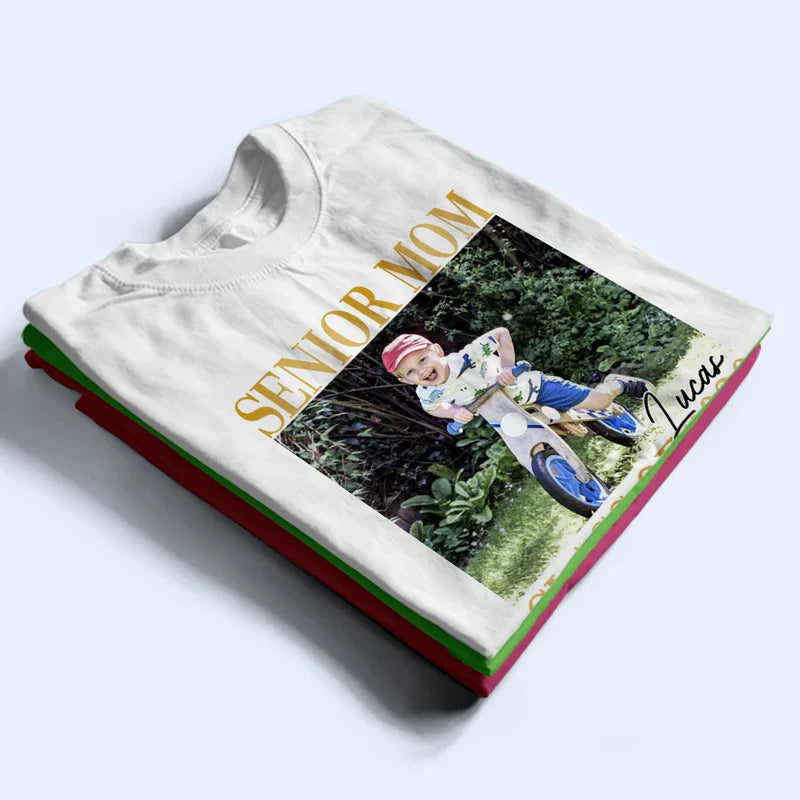Senior Mom Classic Tee, Personalized Photo Style Class of Top, Heartwarming Graduation Season Gift Option for Mom