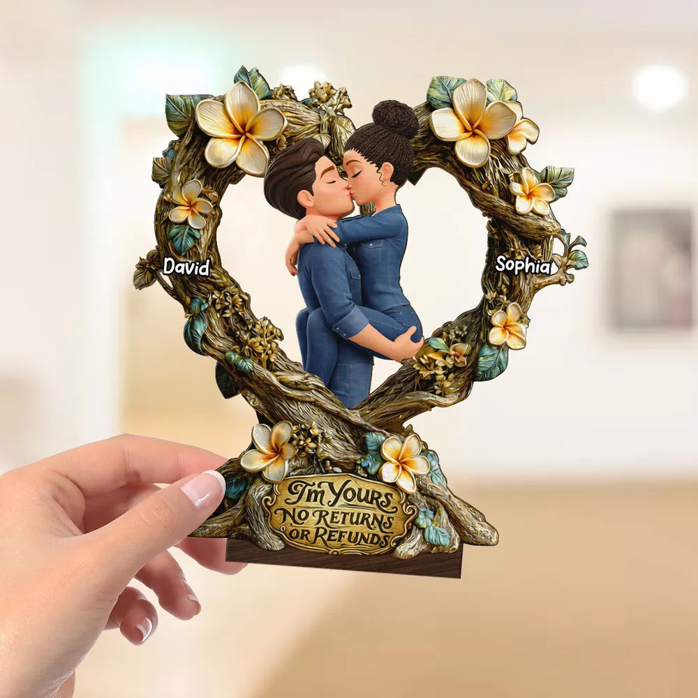 Personalized Kissing Couple Wooden Plaque - Romantic Floral Heart Gift for Anniversary