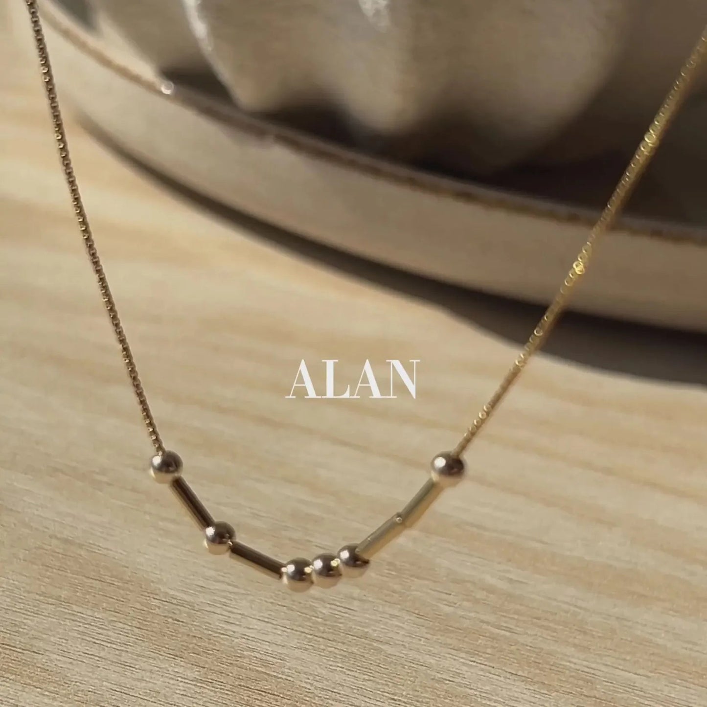 Morse Code Necklace – Exclusive Gift for Couples, Perfect for Expressing Love on Valentine's Day
