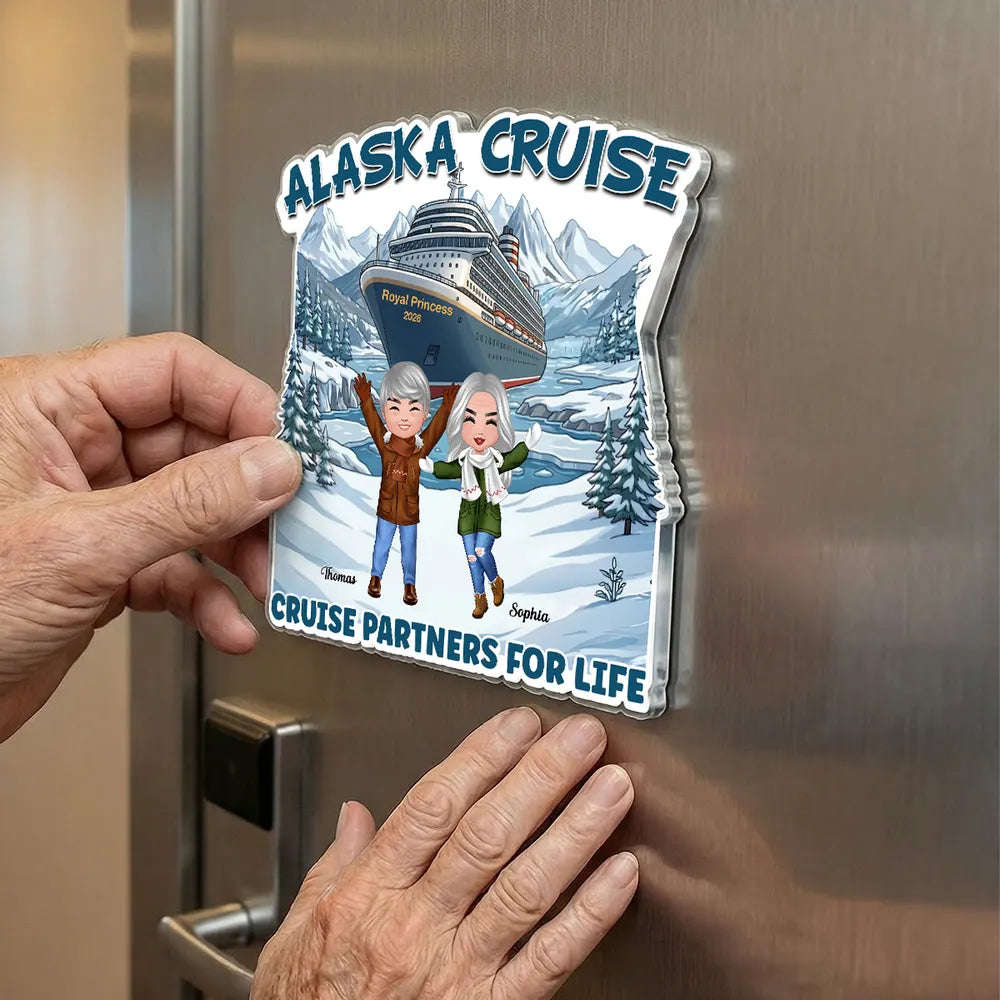 Personalized Alaska Cruise Acrylic Magnet for Couples, Cartoon Waving in Snowy Mountains, Unique Travel Gift