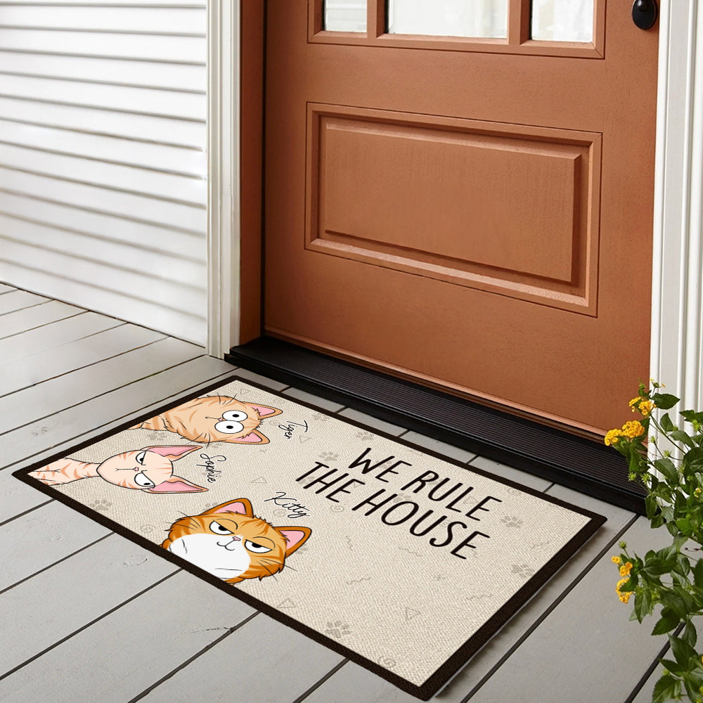 Personalized Cat Doormat - Customizable Doormat with Cartoon Cats - Perfect for Cat Families