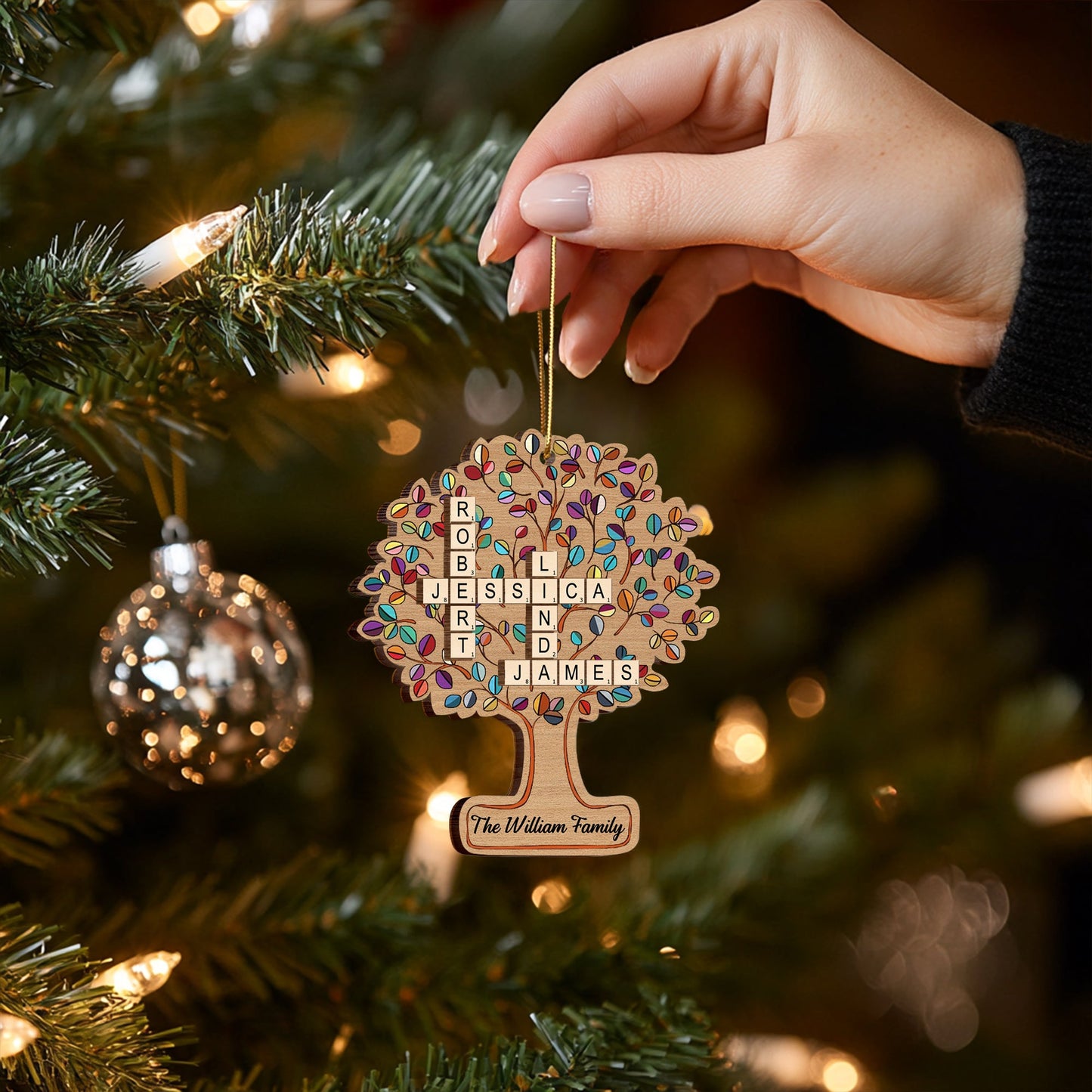 Personalized Family Tree Ornament - The Perfect Holiday Gift for Cherished Family Memories