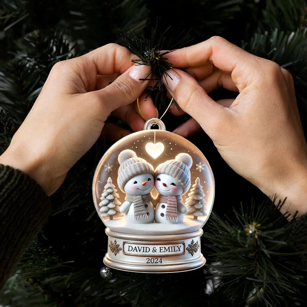 Personalized Acrylic Ornament with Snowman Couple in Snow Globe, Cute Winter Scene for Couples and a Unique Christmas Gift