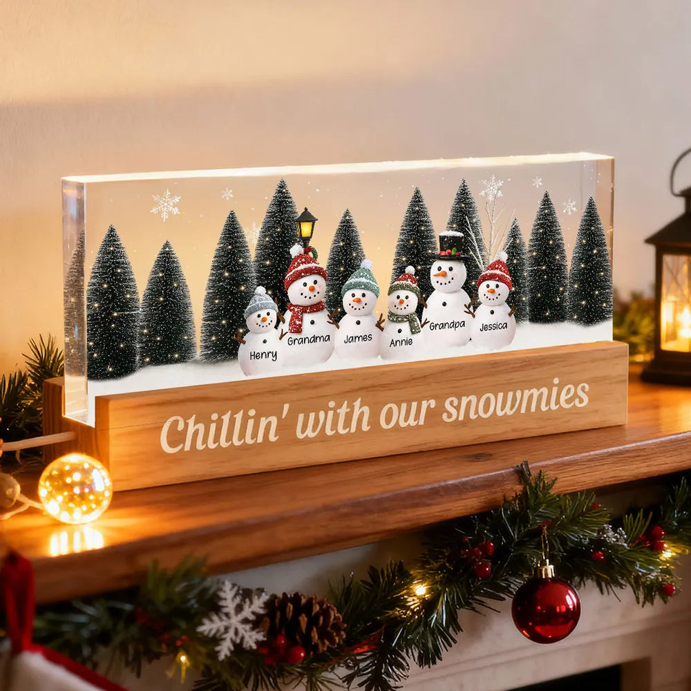 LED Light Plaque Personalized Snowman Family, Warm Glow Bedside Decor, Cozy Winter Keepsake, Unique Holiday Gift for Family