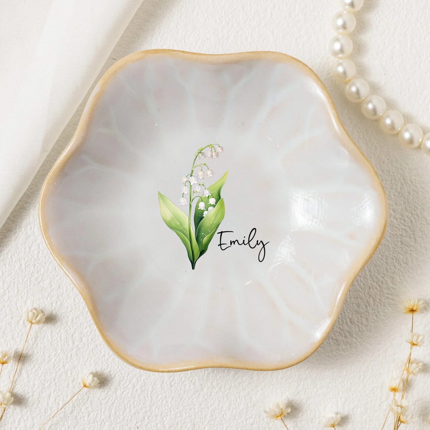 Personalized Wavy Ceramic Jewelry Dish with Floral Design for Nightstand Decor, A Unique Creative Gift for Her