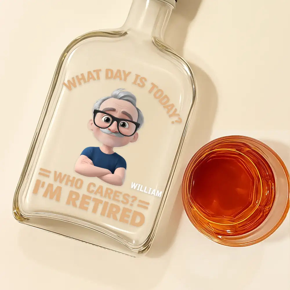 “Who Cares? I’m Retired” – Personalized Glass Spirits Decanter for Dad & Husband