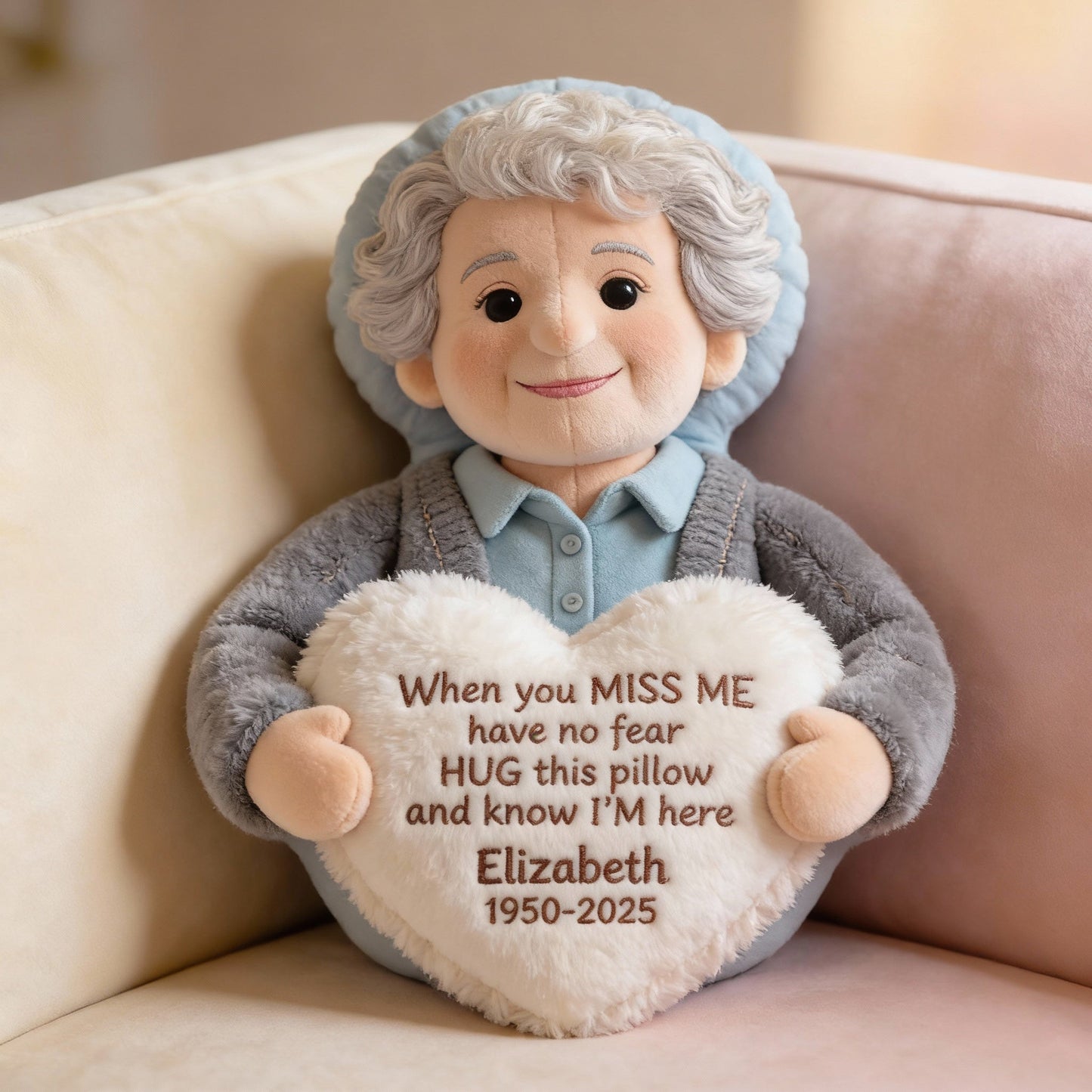 Custom Ragdoll Cat Memorial Heart Pillow - Personalized Pet Loss Keepsake Hug Cushion - Sentimental Bereavement Gift for Cat Lovers