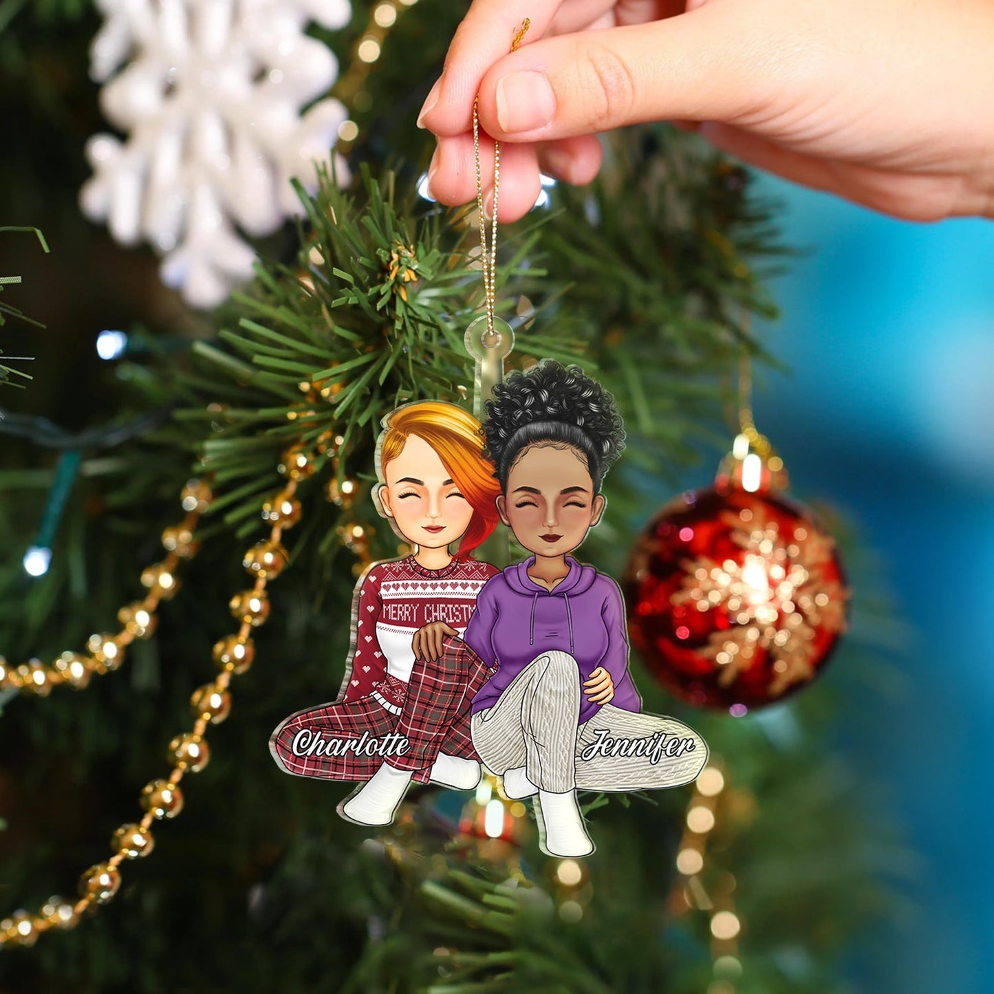 Personalized Couple Ornament - Adorable Sitting Pose Gift for Christmas and Anniversaries