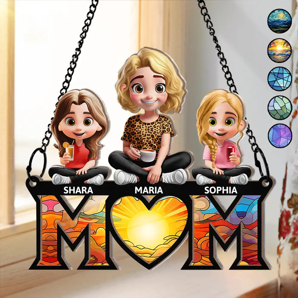 Personalized MOM Ornament with Family Figures – Custom Wood and Acrylic Layered Keepsake Gift