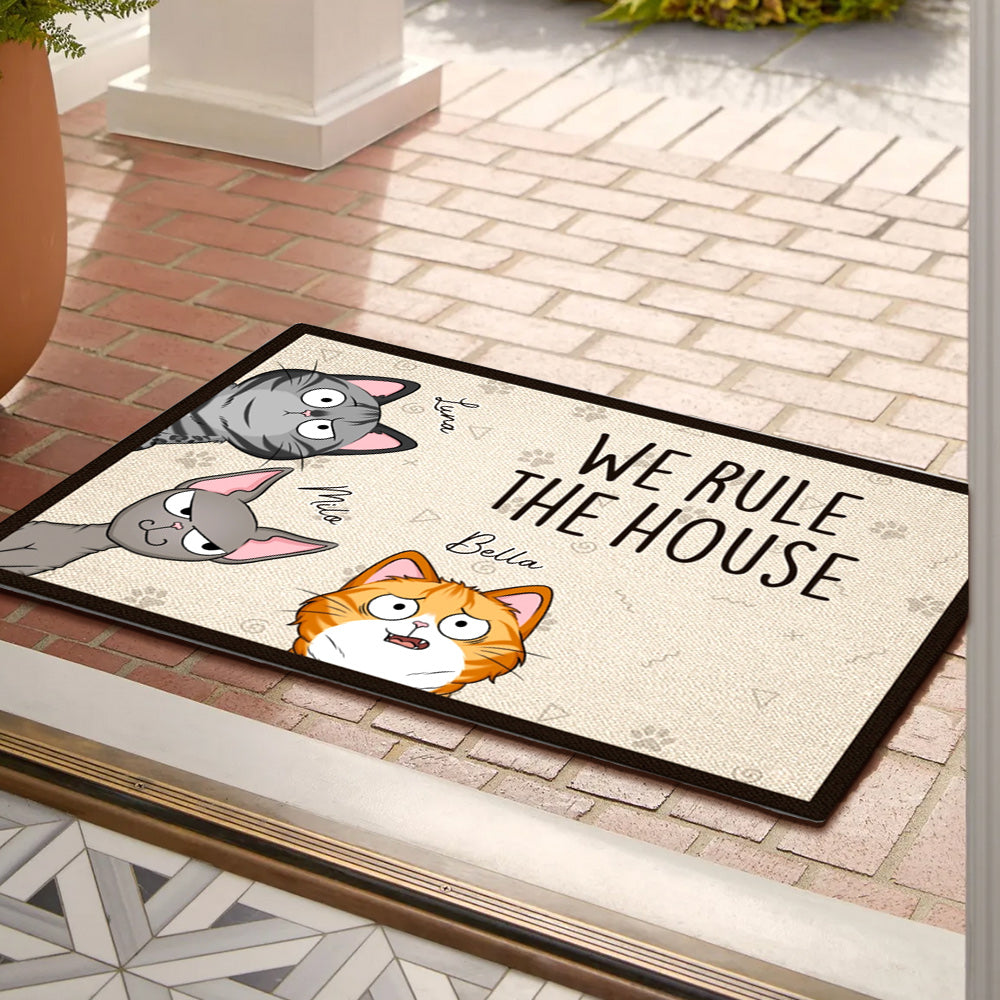 Personalized Cat Doormat - Customizable Doormat with Cartoon Cats - Perfect for Cat Families