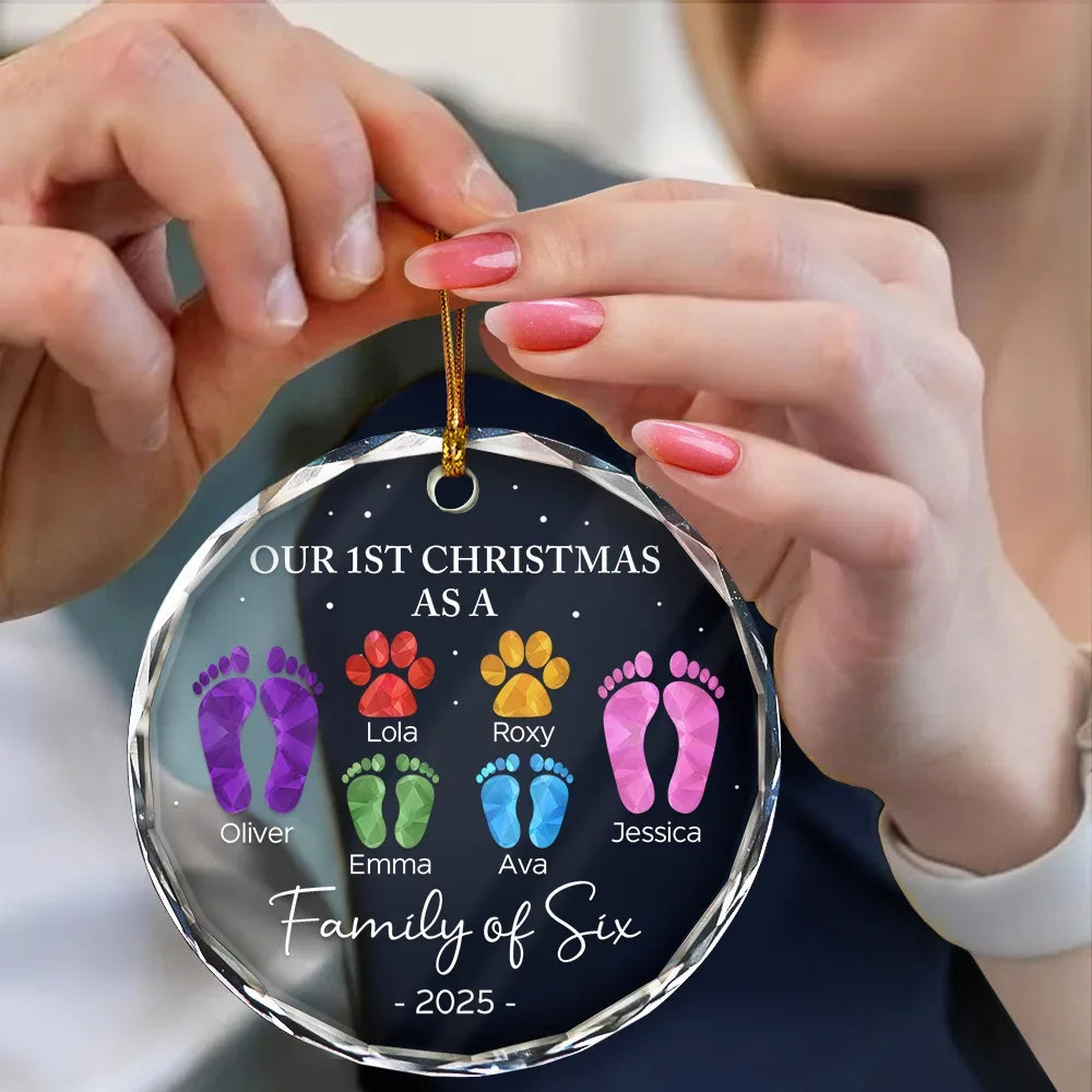 Crystal Ornament with Clear Shine for Christmas Tree, Capturing Warm Family Moments in Festive Glow