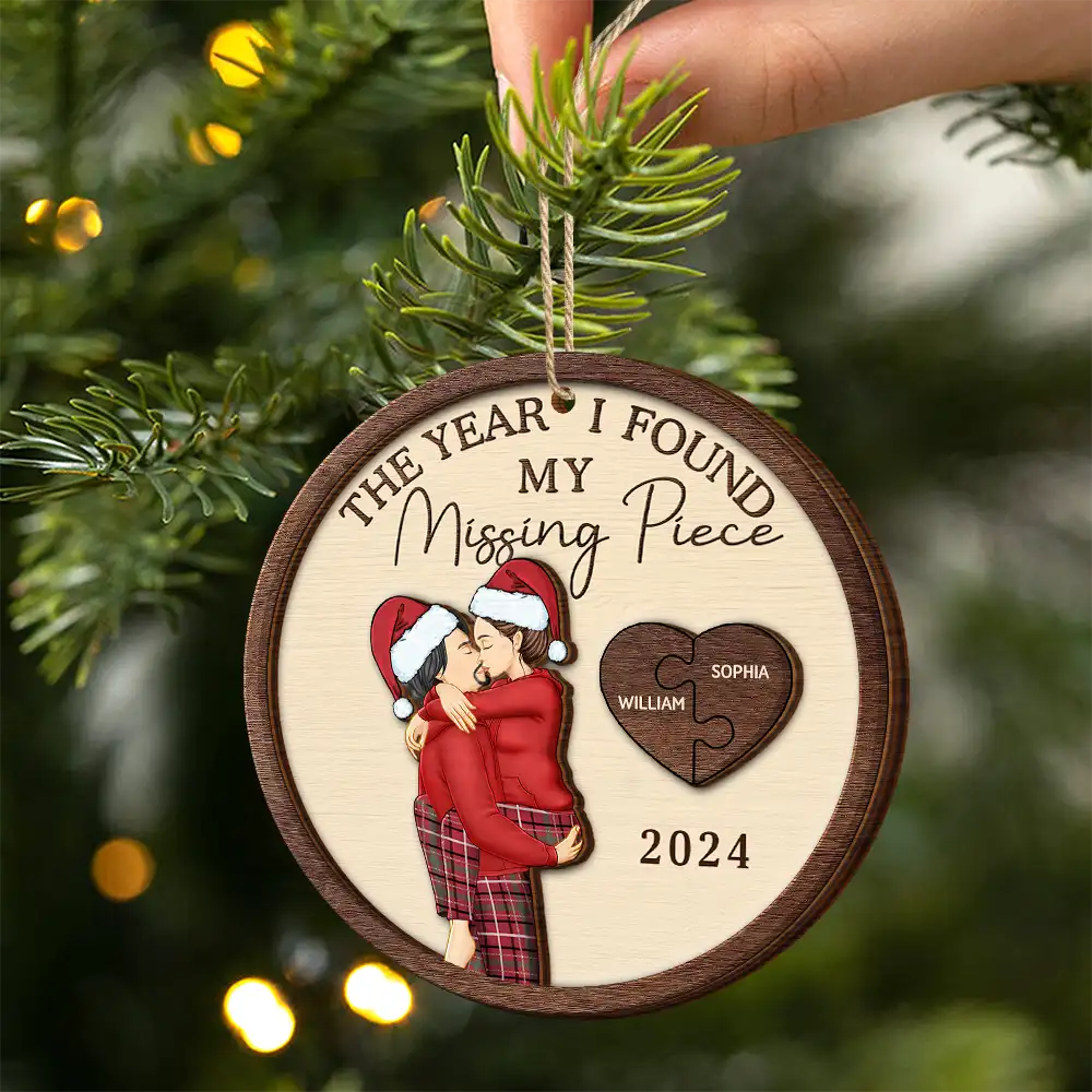 Personalized 2-Layer Wooden Ornament for Couples, Kissing Hug Design, Romantic Christmas Tree Keepsake, Unique Custom Gift