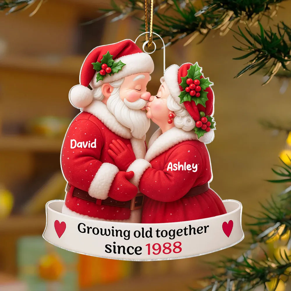 Kissing Santa Couple Acrylic Ornament, Romantic Christmas Tree Decoration Celebrating Lifelong Love