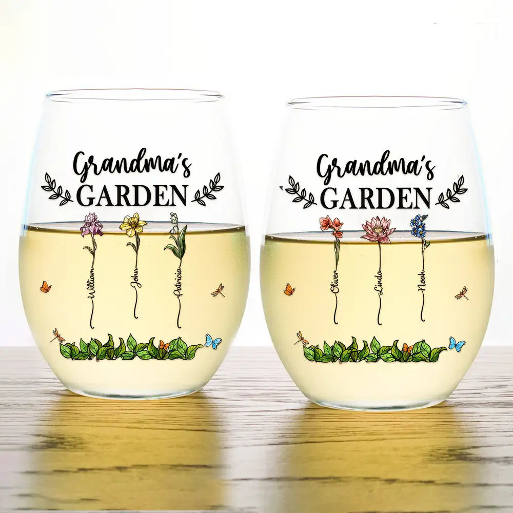 Grandma's Garden Personalized Wine Glass – Custom Floral Design with Loved Ones' Names, Ideal Mother’s Day Gift for Grandmothers, Wine Glass