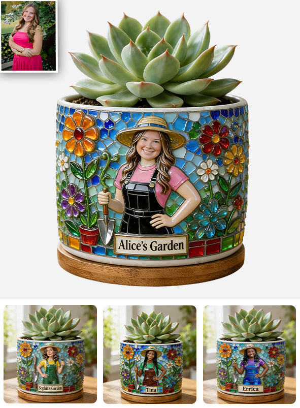 Custom Any Photo Just A Girl Who Loves Gardening - Personalized Gardening Ceramic Plant Pot