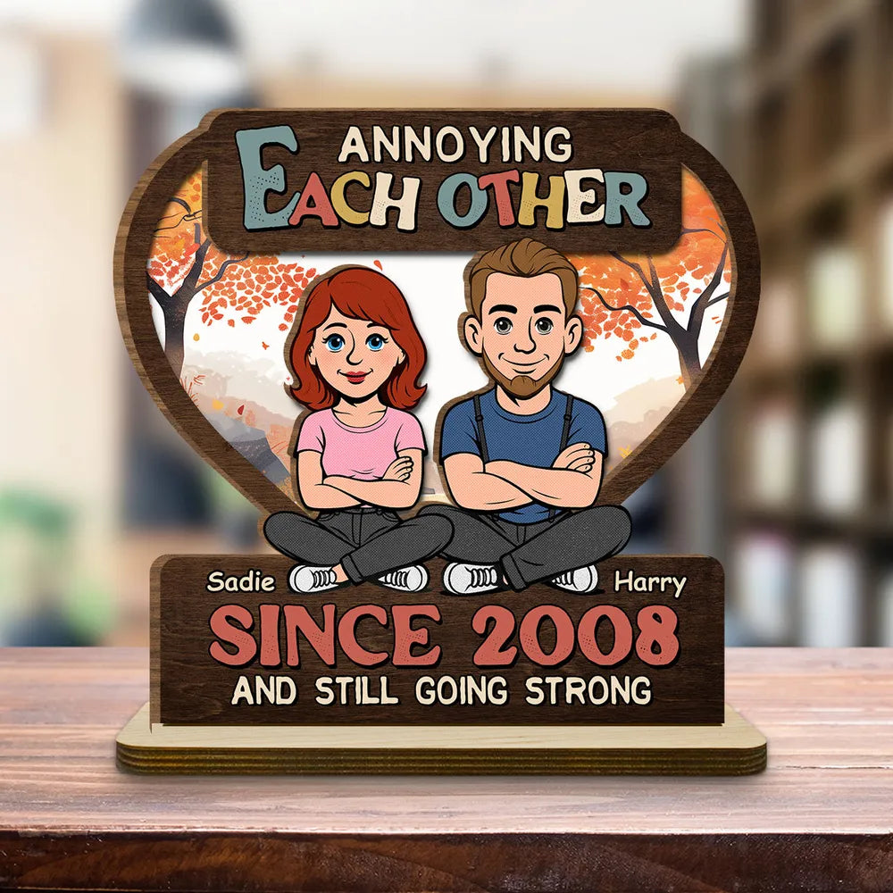 Personalized 2-Layer Wooden Plaque With Cartoon Couple Sitting Back to Back - Unique Funny Gift With Heartwarming Message