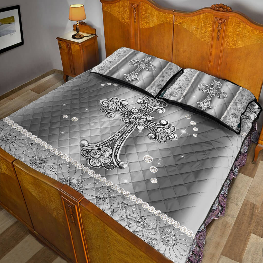 God Quilt Bed Set