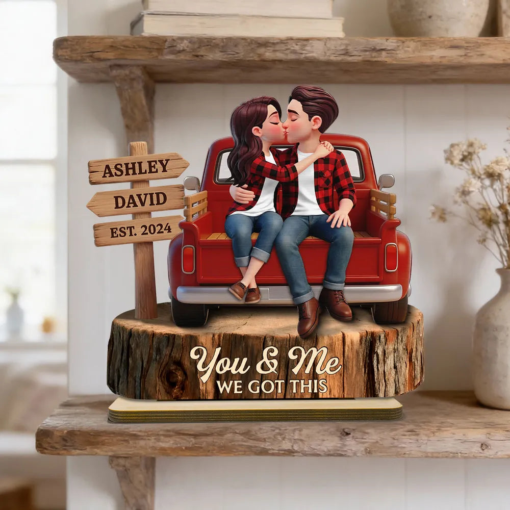 2-Layer Wooden Plaque Personalized Couple Keepsake, Cozy Red Truck Kissing Scene for Living Room Display, Heartfelt Gift