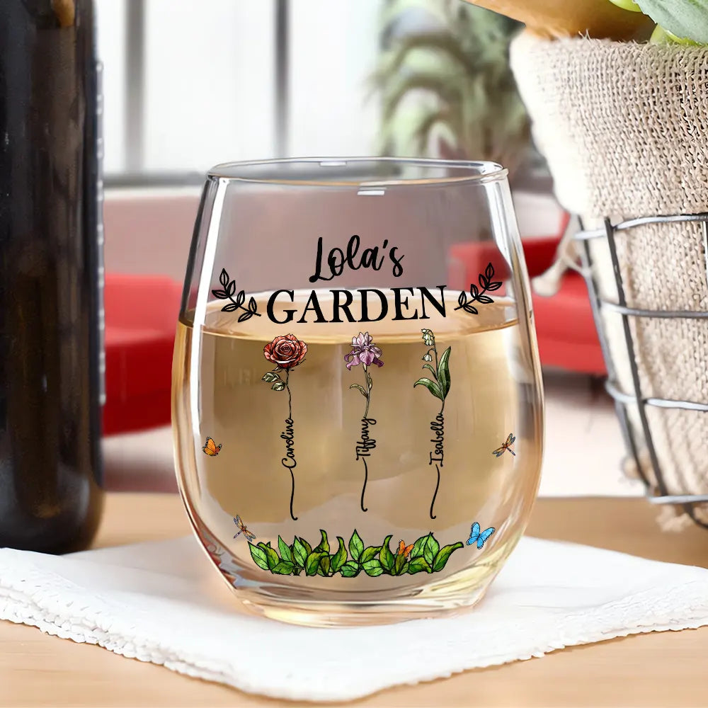 Grandma's Garden Personalized Wine Glass – Custom Floral Design with Loved Ones' Names, Ideal Mother’s Day Gift for Grandmothers, Wine Glass