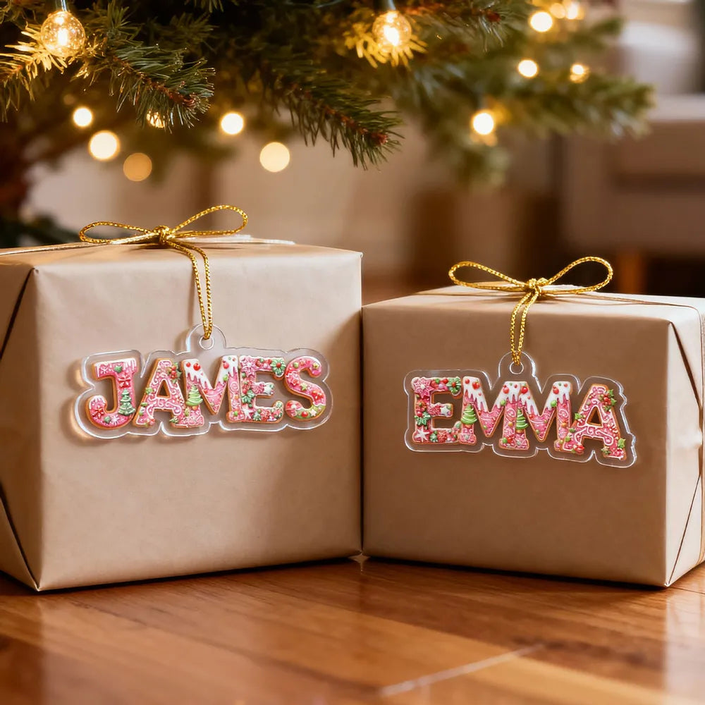 Custom Name Acrylic Ornament with Pink Gingerbread Letters – Festive Christmas Ornament & Creative Kids Gift