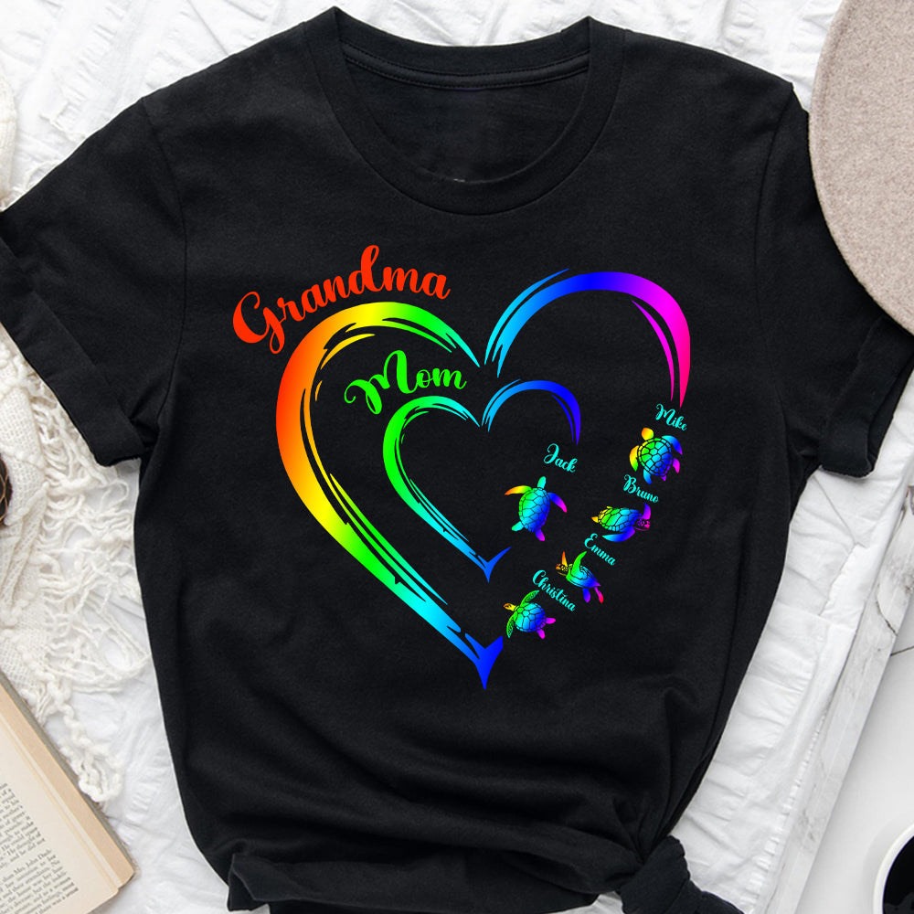 First Mom Now Grandma Turtle Version - Personalized Grandma T-shirt And Hoodie