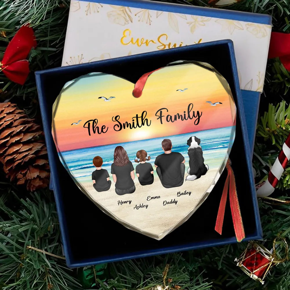 Crystal Heart Ornament with Family Beach Scene, A Heartwarming Gift for Loved Ones