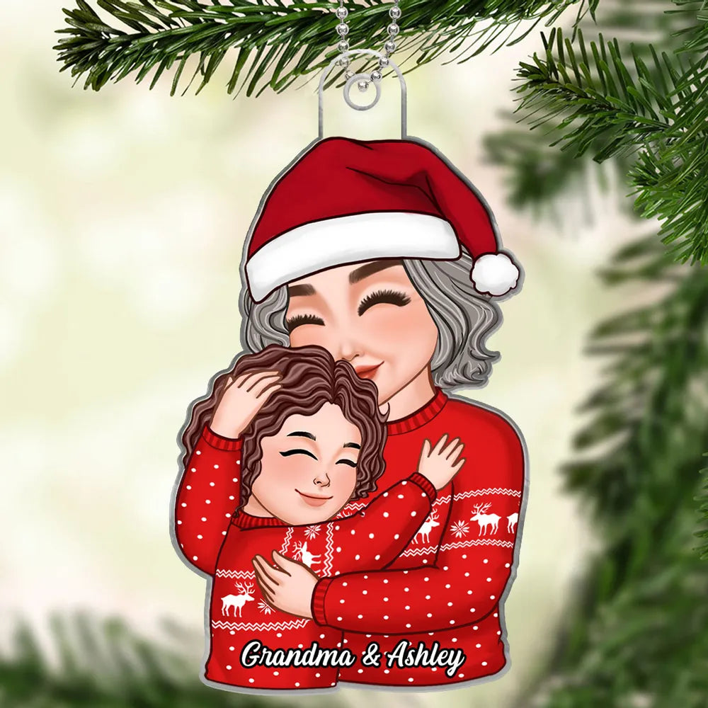 Christmas Acrylic Ornament – Grandma & Grandchild Hug Keepsake, Heartfelt Gift for Grandma
