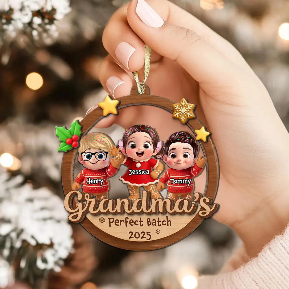 Personalized Wooden Ornament for Grandma - 2-Layer Cookie Design, Easy to Hang, Heartwarming Christmas Keepsake Gift