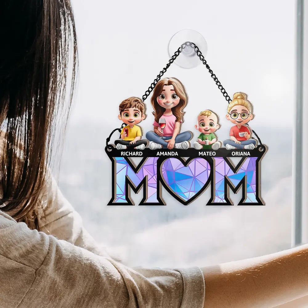 Personalized MOM Ornament with Family Figures – Custom Wood and Acrylic Layered Keepsake Gift