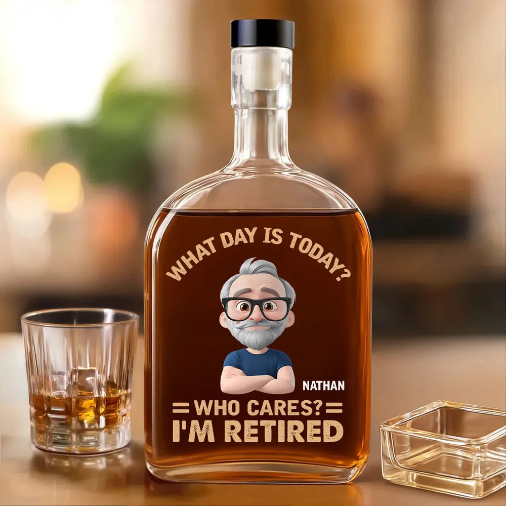 “Who Cares? I’m Retired” – Personalized Glass Spirits Decanter for Dad & Husband