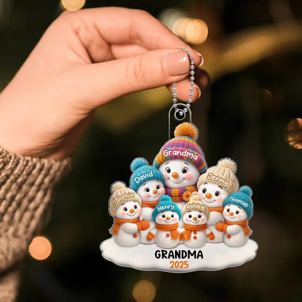 Snowman Family Acrylic Ornament – Festive Tree Decoration, Heartwarming Gift for Grandma