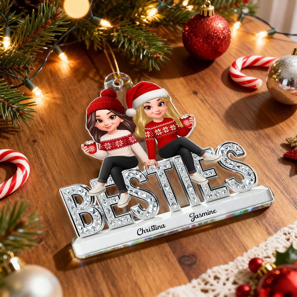 Personalized Acrylic Ornament for Best Friends with Cute Winter Characters, Festive Christmas Decor & Unique Gift