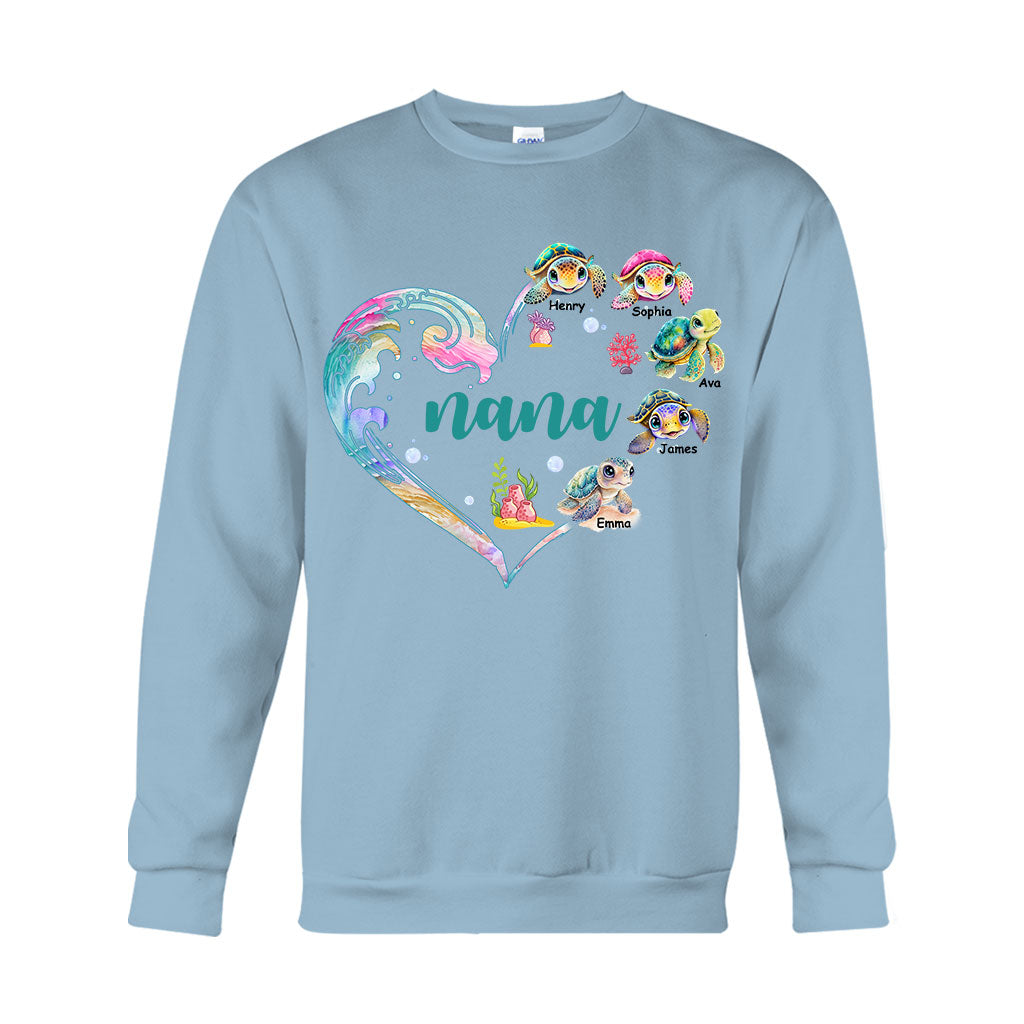 Nana's Little Turtle - Personalized Grandma T-shirt And Hoodie