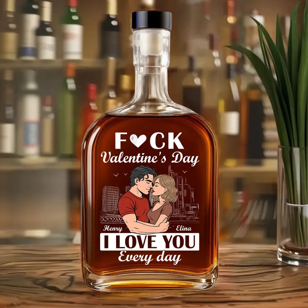 Personalized Glass Spirits Decanter with Custom Couple Illustration, “I Love You Every Day” Romantic Gift for Him or Her