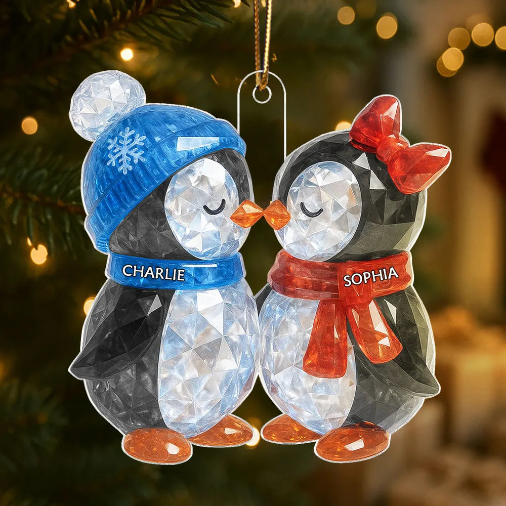 Personalized Acrylic Ornament with Kissing Penguin Couple – Cute Winter Scene, Festive Decor & Unique Christmas Gift