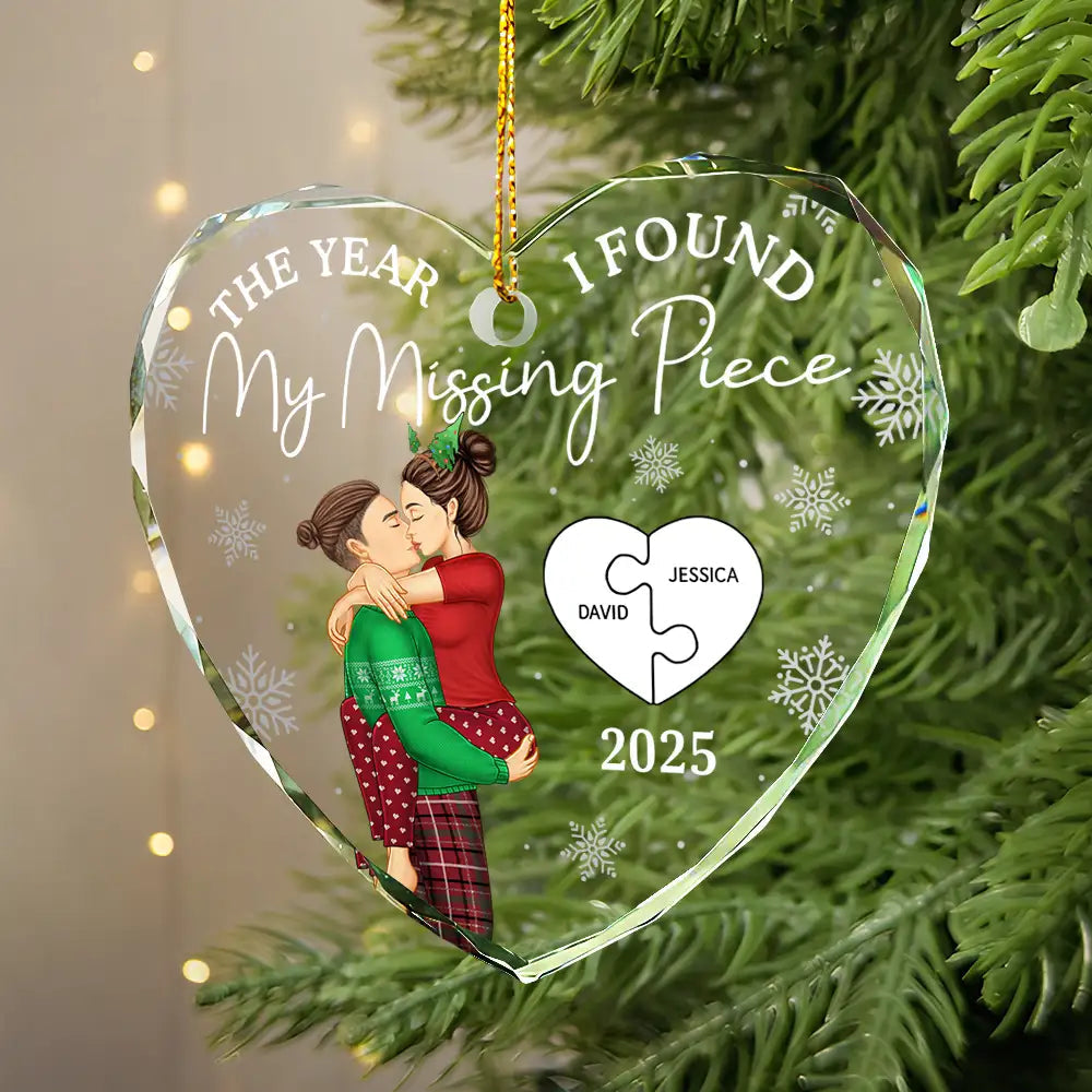 Crystal Heart Ornament with Embracing Couple Design, Romantic Christmas Gift for Love Celebration