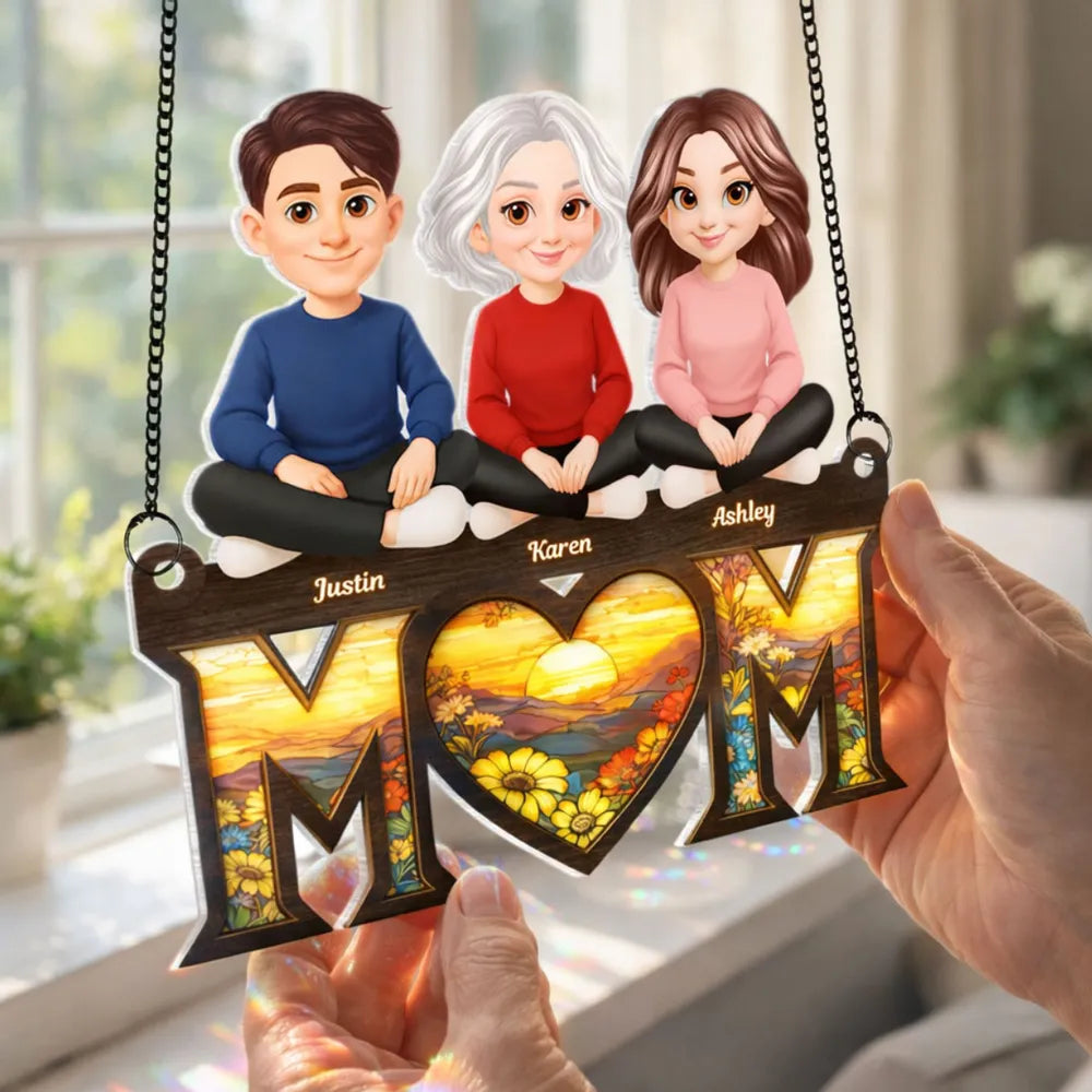Personalized Acrylic Suncatcher Ornament MOM Heart Sunset Window Decor - Unique Gift for Mom or Grandma