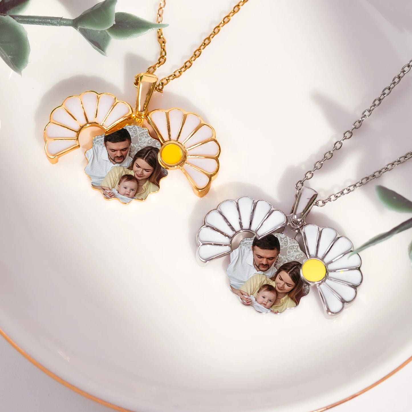 Personalized Stainless Steel Daisy Necklace With Custom Photo - Sweet Everyday Keepsake, Unique Gift For Mom