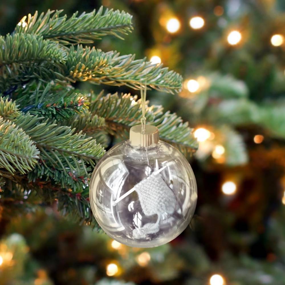 Kniting Lovers - Personalized Knitting Hanging Ornament