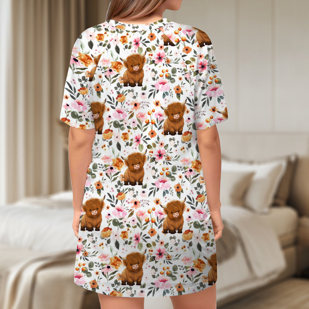 Floral Highland Cow - Personalized Highland Cow Sleep T-shirt Dress